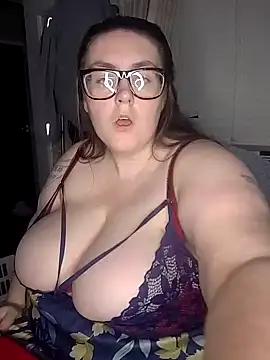 CummingStars98 online show from November 9, 2025, 7:23 pm