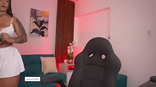 SheylaBakerr online show from April 12, 2026, 11:37 am