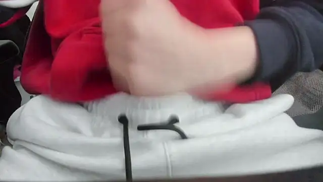 Snapshot of Luceybabb chatting on October 22, 2025, 2:06 pm Luceybabb online show from October 22, 2025, 2:06 pm