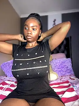 Candy-Heart online show from November 13, 2025, 12:15 pm