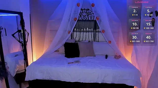 kristen kassi online show from October 22, 2025, 6:40 pm