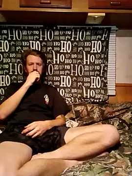 Snapshot of hothippie420 chatting on December 28, 2024, 12:47 am hothippie420 online show from December 28, 2024, 12:47 am