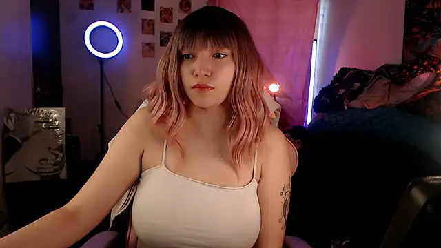 AllyDonfort online show from April 22, 2026, 10:44 pm