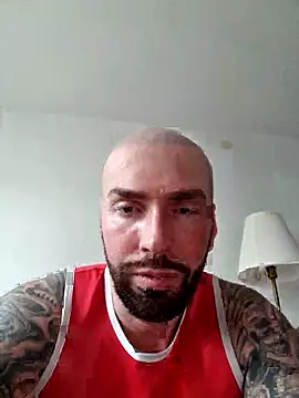 Snapshot of AronGrant chatting on March 5, 2025, 3:29 pm AronGrant online show from March 5, 2025, 3:29 pm
