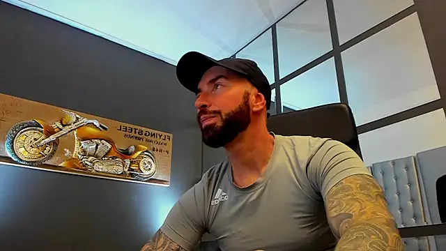 AronGrant online show from November 30, 2025, 11:14 am