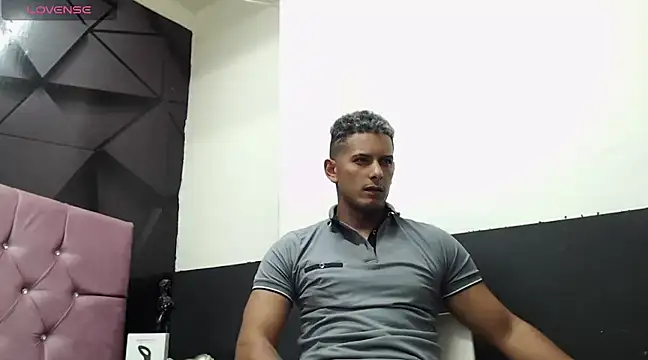 Snapshot of Chris_Dick23 chatting on December 28, 2024, 5:12 am Chris Dick23 online show from December 28, 2024, 5:12 am