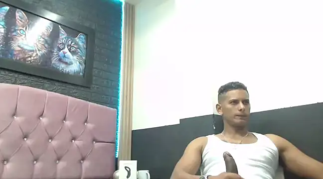 Snapshot of Chris_Dick23 chatting on January 14, 2025, 9:35 am Chris Dick23 online show from January 14, 2025, 9:35 am