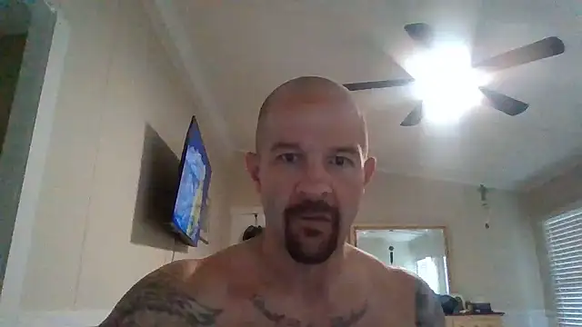 Snapshot of Kinkster615 chatting on June 6, 2026, 7:40 pm Kinkster615 online show from June 6, 2026, 7:40 pm