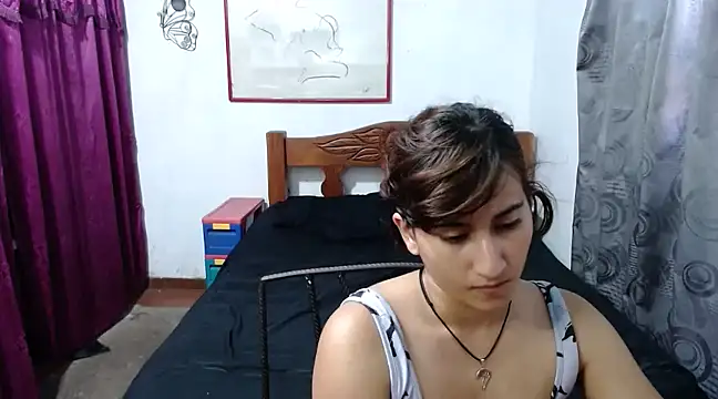 LadyMilk003 online show from December 13, 2024, 6:49 pm