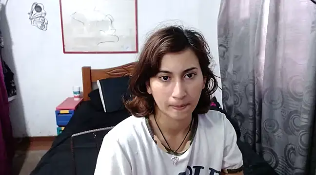 LadyMilk003 online show from December 21, 2024, 3:31 pm