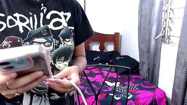 LadyMilk003 online show from September 23, 2025, 8:45 pm