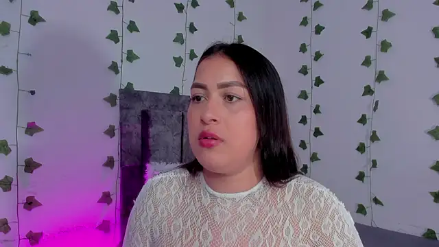 Snapshot of Miaa_Garcia chatting on June 16, 2026, 11:07 pm Miaa Garcia online show from June 16, 2026, 11:07 pm