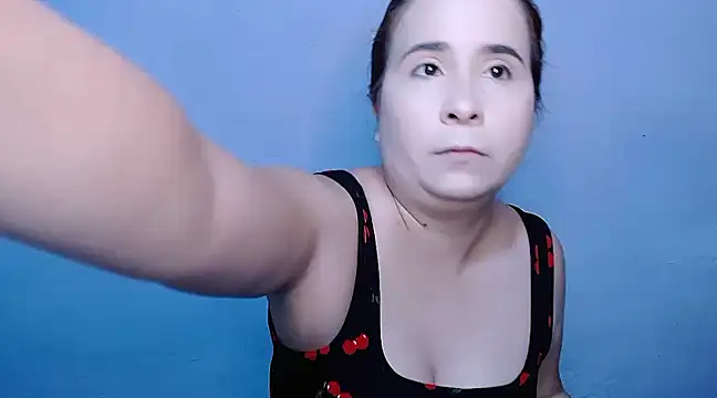 Snapshot of SubLayla01 chatting on January 18, 2025, 6:21 pm SubLayla01 online show from January 18, 2025, 6:21 pm