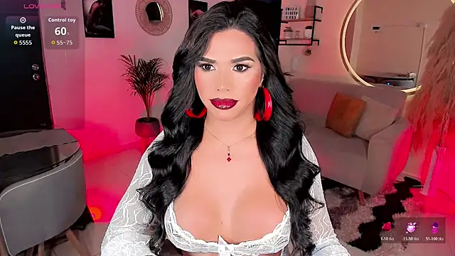 Snapshot of Franciis_4u chatting on June 7, 2026, 4:38 am Franciis 4u online show from June 7, 2026, 4:38 am
