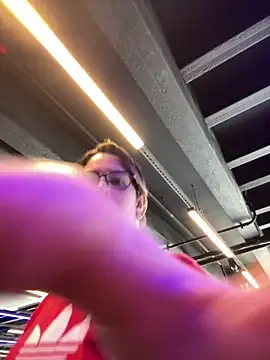 amooraaamoon online show from November 9, 2025, 2:48 pm