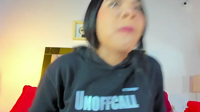 nicole grace0 online show from October 6, 2025, 12:02 pm