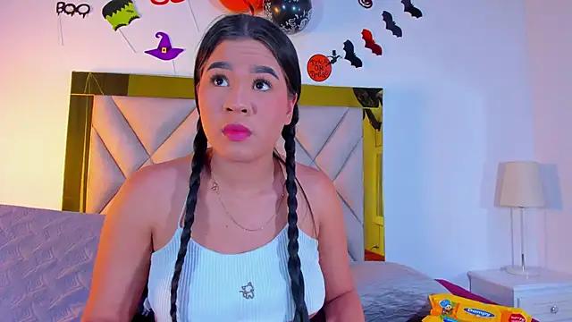 nicole grace0 online show from October 29, 2025, 12:07 pm