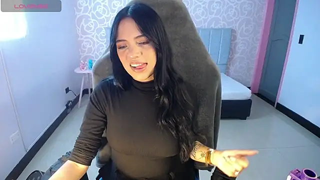 Snapshot of ninfa1_ch chatting on January 18, 2025, 11:11 am ninfa1 ch online show from January 18, 2025, 11:11 am