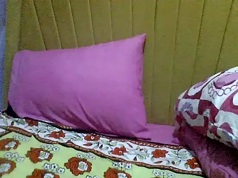 nastygirl- online show from September 28, 2025, 9:20 pm