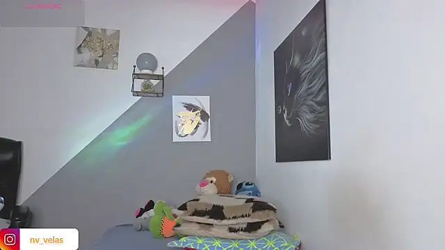 charlotte 002 online show from February 19, 2026, 11:56 pm