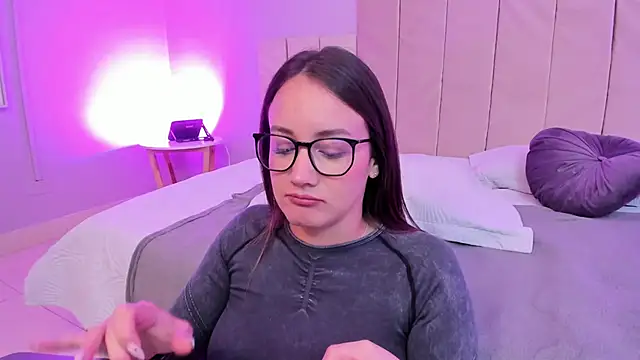 April bowie online show from January 21, 2025, 2:59 pm