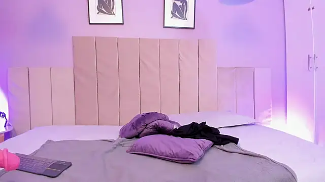 April bowie online show from February 24, 2025, 6:26 pm