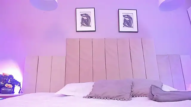 April bowie online show from February 25, 2025, 11:52 am