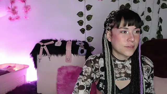 Hellen dumont online show from October 26, 2025, 2:28 am