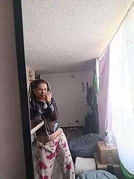 Hellen dumont online show from November 22, 2025, 1:32 pm