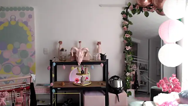 Hellen dumont online show from April 12, 2026, 7:08 pm