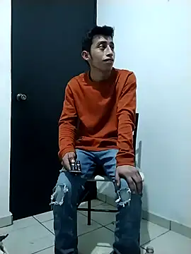 Snapshot of Flaquito_pitudo chatting on January 1, 2025, 1:59 pm Flaquito pitudo online show from January 1, 2025, 1:59 pm