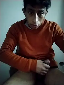 Snapshot of Flaquito_pitudo chatting on January 12, 2025, 7:43 am Flaquito pitudo online show from January 12, 2025, 7:43 am