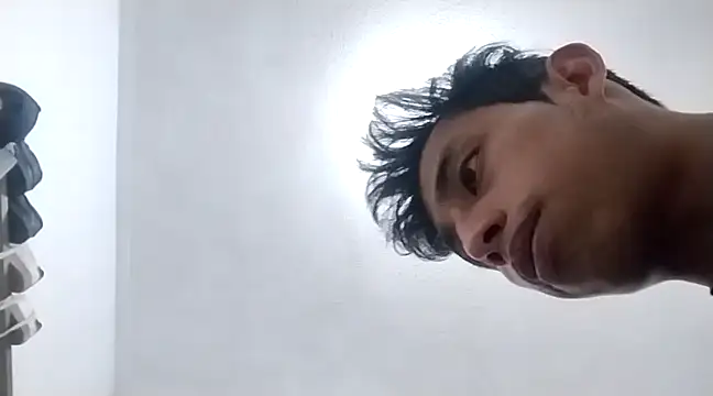 Snapshot of Flaquito_pitudo chatting on March 10, 2025, 12:51 am Flaquito pitudo online show from March 10, 2025, 12:51 am