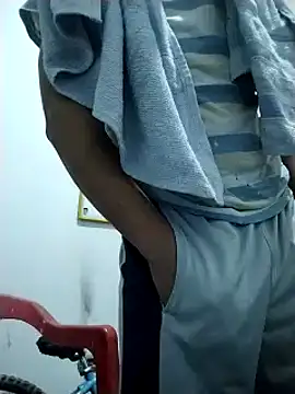 Snapshot of Flaquito_pitudo chatting on March 12, 2025, 5:24 am Flaquito pitudo online show from March 12, 2025, 5:24 am