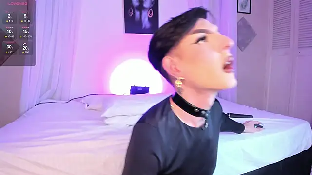 Snapshot of Ambar_Jhones chatting on January 18, 2025, 11:55 pm Ambar Jhones online show from January 18, 2025, 11:55 pm