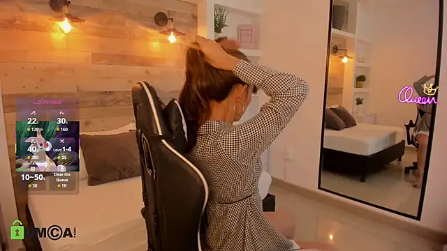 candy summer28 online show from April 8, 2026, 7:14 pm