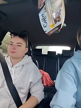 ElenaMaeer online show from September 28, 2025, 9:47 am