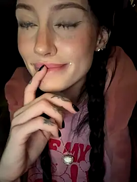 Melissa crazy online show from October 16, 2025, 3:46 pm