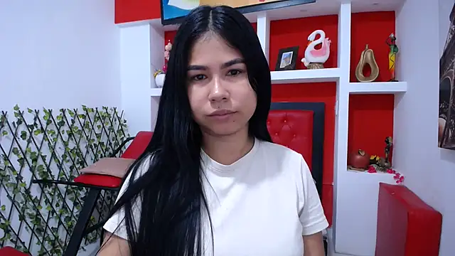 Letty Plugxo online show from January 11, 2026, 1:27 pm