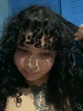Kimberliprivv online show from April 28, 2026, 7:08 pm