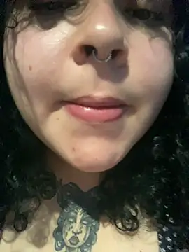 Kimberliprivv online show from May 4, 2026, 4:58 pm