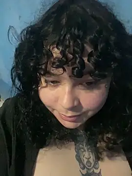 Kimberliprivv online show from May 9, 2026, 6:02 pm