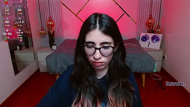 LenaRoses online show from June 17, 2026, 8:10 pm