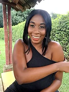 HanaThompson online show from January 15, 2026, 4:22 pm