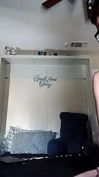 lRainbowBoy online show from February 5, 2026, 9:41 pm