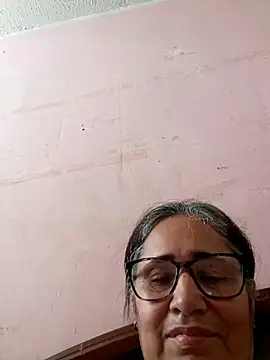 Snapshot of _candi chatting on March 17, 2025, 12:25 pm candi online show from March 17, 2025, 12:25 pm