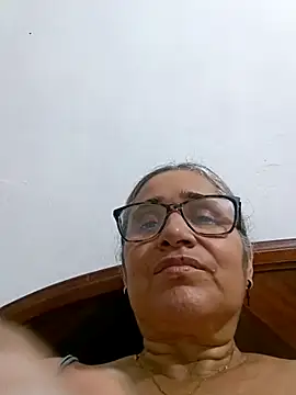  candi online show from December 18, 2025, 1:44 am