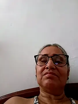 Snapshot of _candi chatting on February 13, 2026, 1:07 pm candi online show from February 13, 2026, 1:07 pm