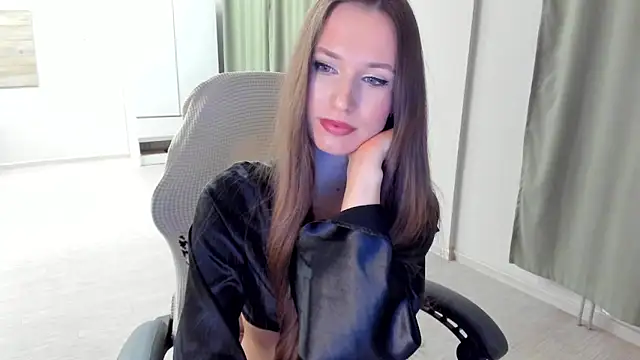 Snapshot of Malika_b chatting on February 2, 2025, 5:26 pm Malika b online show from February 2, 2025, 5:26 pm