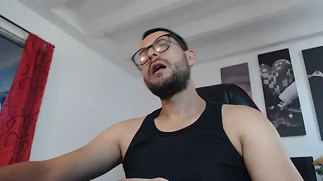 Jerry hot1 online show from December 8, 2024, 12:19 pm